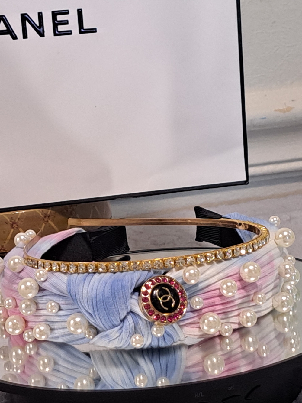 Chanel Chance 0.25 Fl Oz& Beauty Gift Set 10 Pc Bundle Pouch Headbands & More - Picture 11 of 15